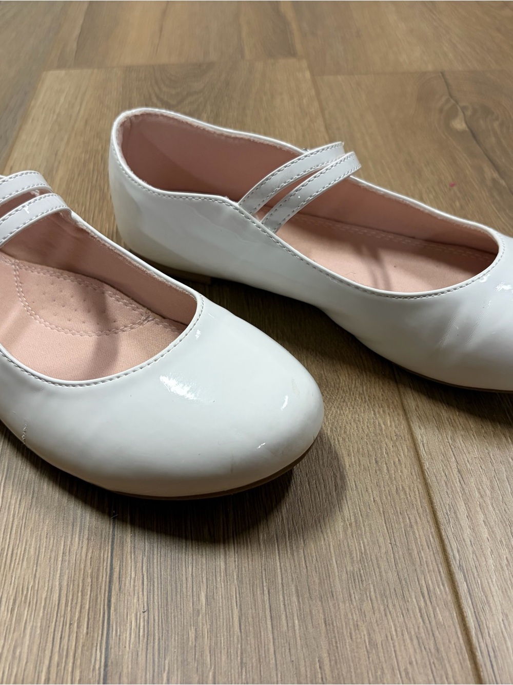 Girls White Patent Mary Jane Dress Shoes